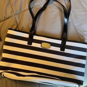 never worn michael kors bag